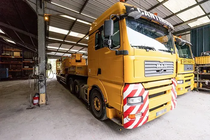 Camions Cantiniau au dépôt